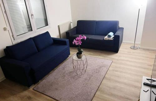 Bearn Apartment | Appart cosy rénové Terrasse & Jardin- 20 min Paris