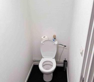 Bearn Apartment | Appart cosy rénové Terrasse & Jardin- 20 min Paris