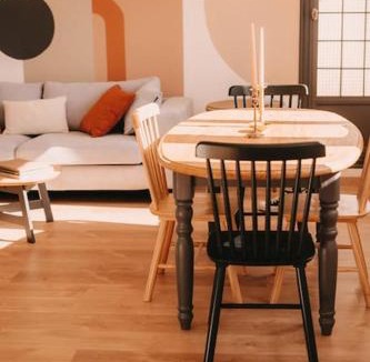 Besancon Apartment | Appart Familial, prox Gare & Centre-ville, garage