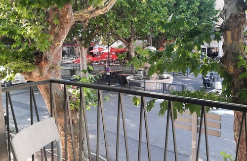 Tulette Apartment | Appart' Hôtel avec terrasse, Clim, TV connectée
