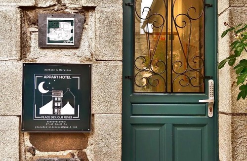 Riom-es-Montagnes Apartment | APPART HOTEL Place des Jolis Rêves