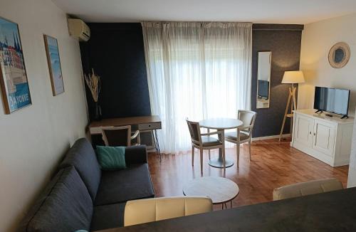 Bretigny-sur-Orge Apartment | APPART HOTEL Résidence Carouge