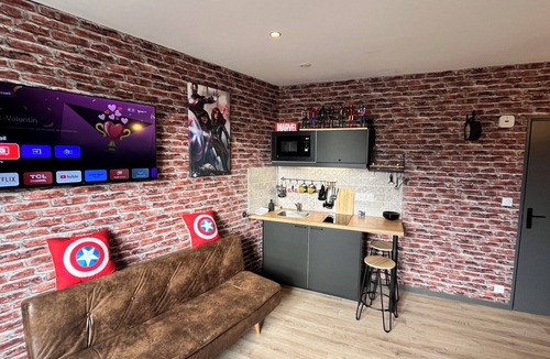 Paroisse Notre-Dame Apartment | ★ Appart Le Marvel - Coeur center ville proche véloroute - Wifi Netflix ★
