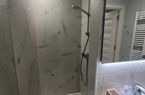 Illkirch-Graffenstaden Apartment | Appartement T2 au Calme , 2 à 4 Personnes, Parking Privé, Entièrement Équipé