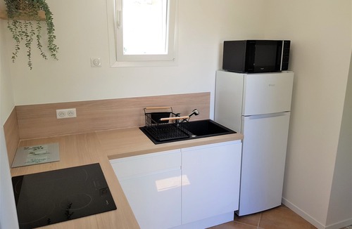 Bettancourt-la-Ferree Apartment | Appartement Élégant en rez de Jardin Avec Piscine et Terrasse