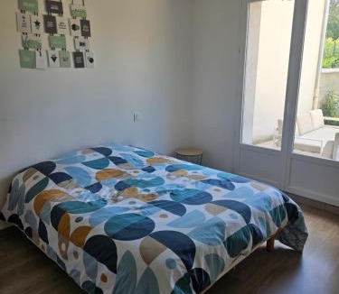 Clairvaux-les-Lacs Apartment | Appartement 10 min à pieds du lac rez-de-chaussée