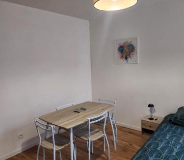 Avallon Apartment | Appartement 103
