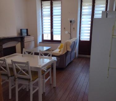 Bourbonne-les-Bains Apartment | Appartement 1er etage proche des Termes