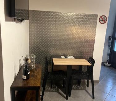 Pierrelatte Apartment | Appartement 2 proche Tricastin, Pierrelatte