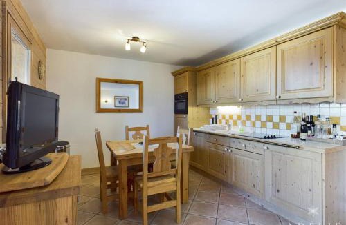 Les Eucherts Apartment | Appartement 3 pièces avec parking et WIFI à 200m des remontées - FR-1-398-638