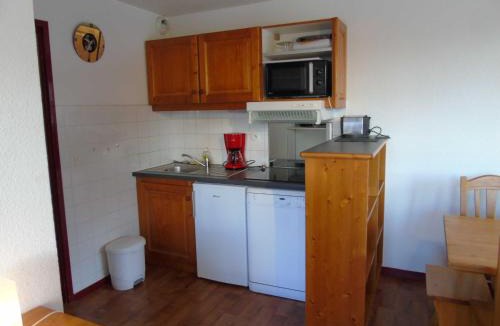 Valfrejus Apartment | Appartement 4 pièces à Valfréjus, proche ski, balcon, 8 pers. - FR-1-561-45