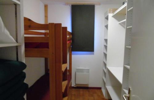 Valfrejus Apartment | Appartement 4 pièces à Valfréjus, proche ski, balcon, 8 pers. - FR-1-561-45