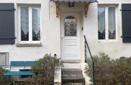 Moulins Apartment | Appartement au centre ville, place Jean Moulin