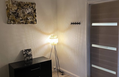 Noisy-le-Sec Apartment | Appartement au Pied de la Gare