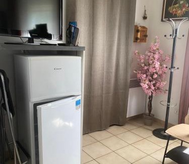 Taillades Apartment | Appartement au pied du Luberon