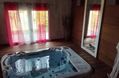 Bezaudun-sur-Bine House | Appartement avec jacuzzi à Bézaudun-sur-Bîne
