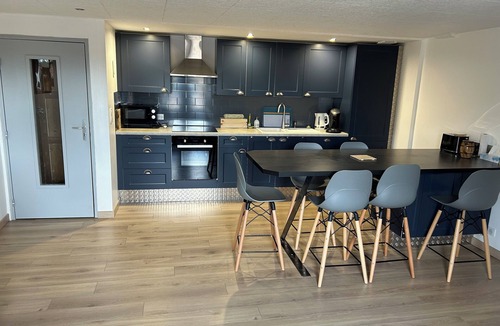 Deux Vallees Vertes Apartment | Appartement Avec Tous Commerces à 2 mn à Pieds