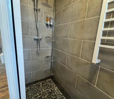 Roussillon-en-Isere Apartment | Appartement cosy