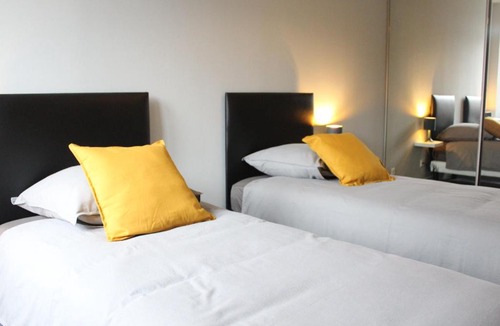 Briey Apartment | Appartement Central à Briey : 2 Ch, Cuisine équipée, Proche Commerces et Activités - FR-1-584-105