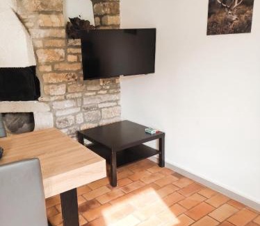 Nevy-sur-Seille Apartment | Appartement chaleureux à Nevy-sur-Seille 70 m² avec Wifi