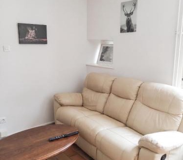 Nevy-sur-Seille Apartment | Appartement chaleureux à Nevy-sur-Seille 70 m² avec Wifi