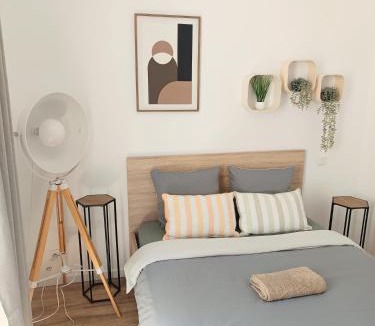 Joncy Apartment | Appartement climatisé rez-de-chaussée