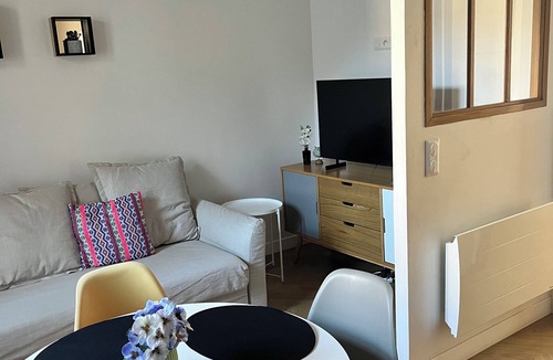 Alfortville Apartment | Appartement Confortable au Pied de la Station du Rer,10 min de la Gare de Lyon