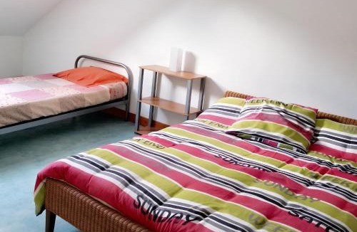 Mesnay Apartment | Appartement confortable à Mesnay - 70 m² - Balcon privé
