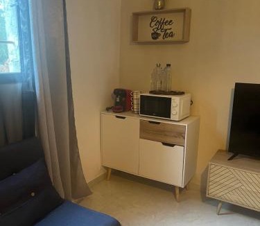 Mazan Apartment | Appartement cosy & calme avec parking privé & terrasse