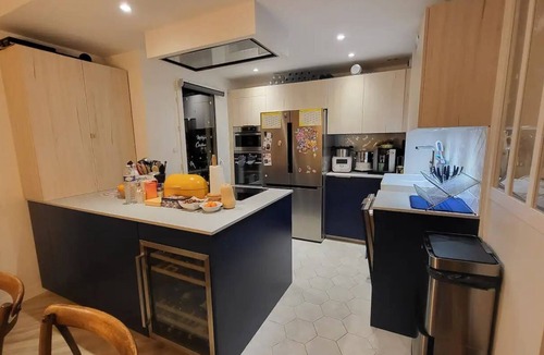 Quartier Atlantis Apartment | Appartement Cosy Dernier Étage en Face de la Gare Rer/sncf Massy