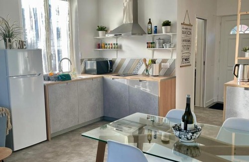 Cravanche Apartment | Appartement cosy et calme avec parking et terrasse privés