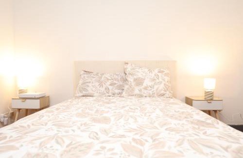 Chalon-sur-Saone Apartment | Appartement Cosy - Proche du Centre-Ville