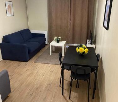 Les Ulis Apartment | Appartement cosy rénové - 20 min de Paris