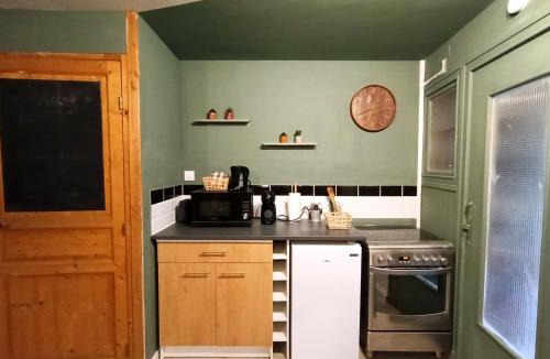 Olliergues Apartment | Appartement cosy tout équipé centre d'Olliergues