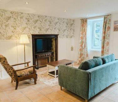 Mazet-Saint-Voy Apartment | Appartement cottage très lumineux style anglais, La Cachette du Renard