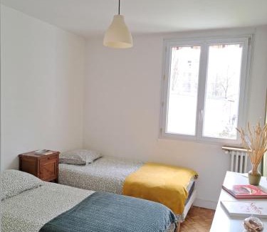 Le Kremlin-Bicetre Apartment | Appartement de designer, Grand Paris pour 6 personnes, Metro 14