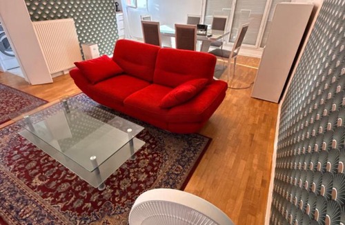 Quartier Atlantis Apartment | Appartement entier avec Parking inclus à Paris Massy à proximité immédiate du RER B et C et Gare TGV & Bus Orly aéroport et T12