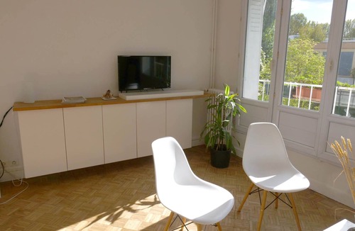 Le Kremlin-Bicetre Apartment | Appartement de Designer, Cosy Lumineux, 3 Chambres, Salon TV, Cuisine, Sub, wc