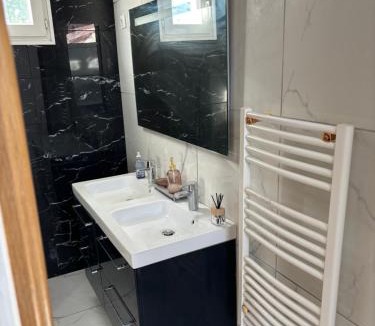 Saint-Michel-sur-Orge Apartment | Appartement ETG-2CH proche Orly
