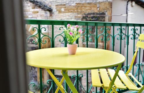 Tournus Apartment | Appartement Georgio avec Balcon