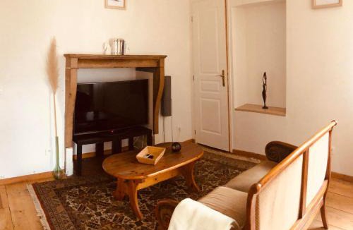 Gray Apartment | Appartement Hirondelle