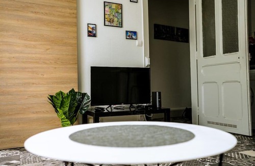 Saint-Jean-Baptiste Apartment | Appartement La Gare Viotte