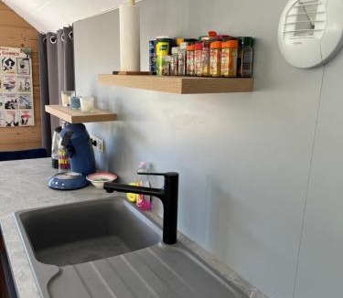 Pontarlier Apartment | Appartement lumineux - Parking privé - Arrivée autonome - Proche Suisse