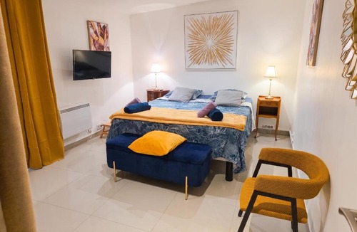 Paray-Vieille-Poste Apartment | Appartement moderne à Paray-Vieille-Poste, 50m², avec terrasse