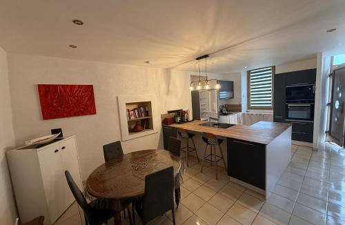 Saint-Claude Apartment | Appartement moderne avec jardin, quartier calme