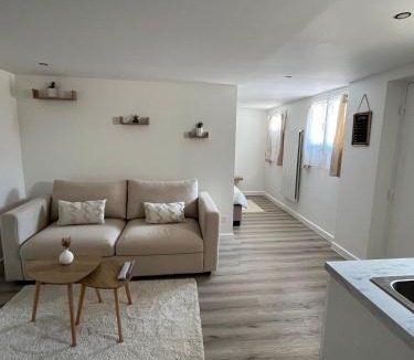 Paray-Vieille-Poste Apartment | Appartement neuf et cosy à 5 minutes d'Orly