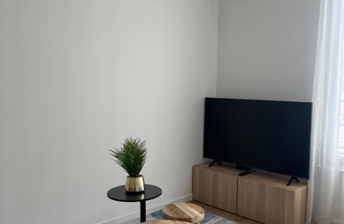 Bagneux Apartment | Appartement neuf climatisé 2 chambres 15 min Paris