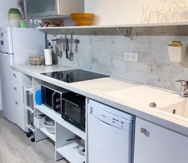 Lapte Apartment | Appartement rénové à Lapte avec terrasse 40 m²