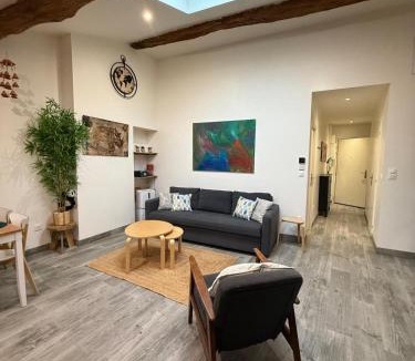 Tournus Apartment | Appartement spacieux, au cœur de la ville 54 m
