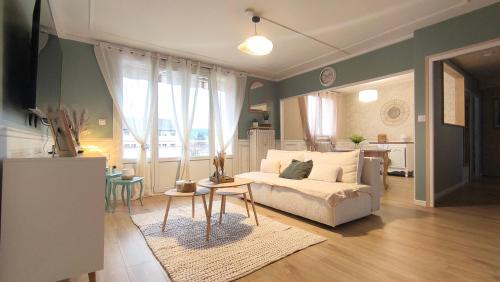 Pontarlier Apartment | Appartement T3, 3 étoiles cosy avec garage privatif